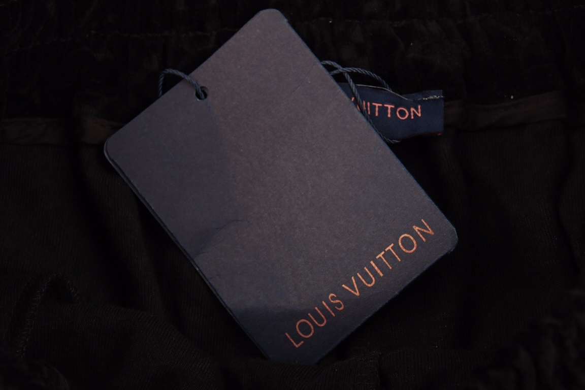 220 Louis Vuitton 23ss 满印小短裤