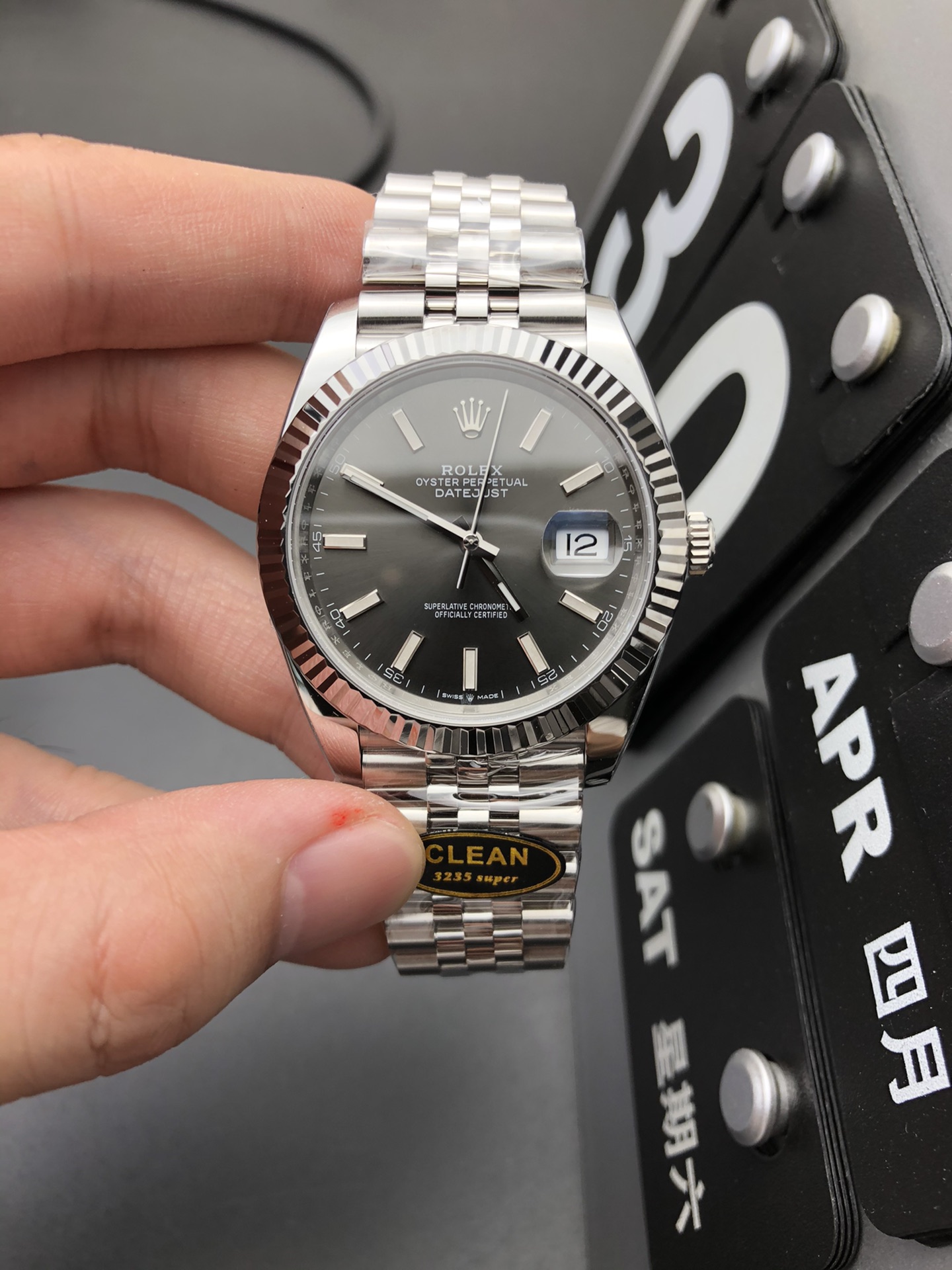 Rolex 灰日志