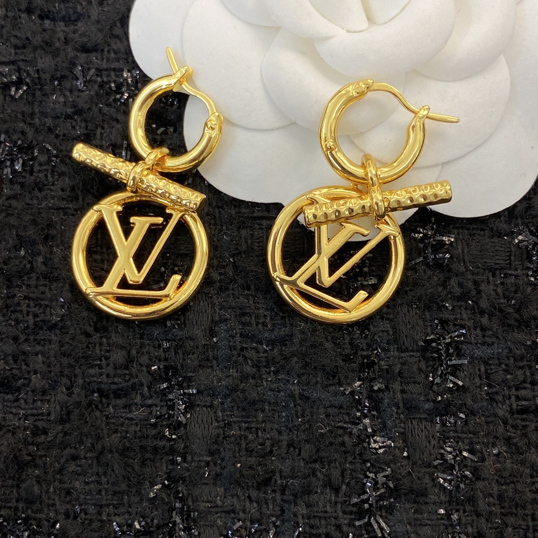 Louis Vuitton Jewelry Earring Necklaces & Pendants Vintage