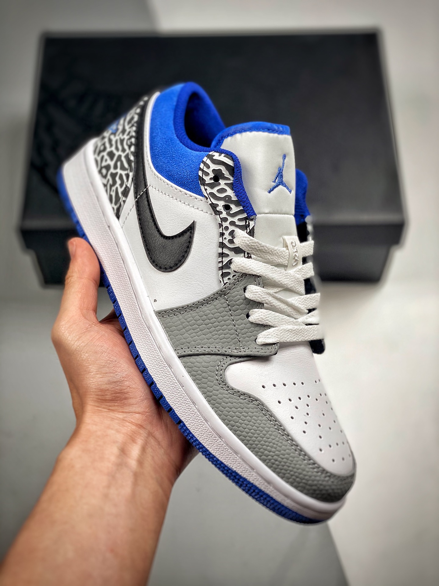 -4 Air Jordan 1 Low azul y blanco con patrón de grietas, zapatilla casual de caña baja AJ1, color oficial sincronizado,…