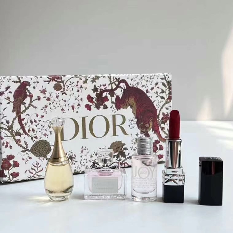 Dior Lunar New Year Makeup Miniatures Set - Miss Dior, J'adore, Joy & Lipstick 5 i1651386899 463 4