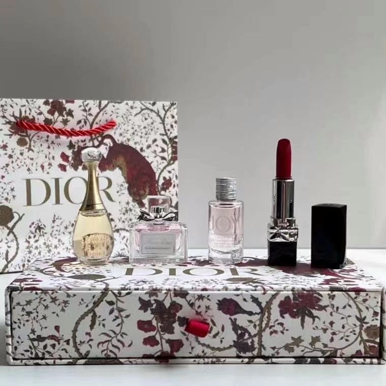 Dior Lunar New Year Makeup Miniatures Set - Miss Dior, J'adore, Joy & Lipstick 4 i1651386899 6141 3
