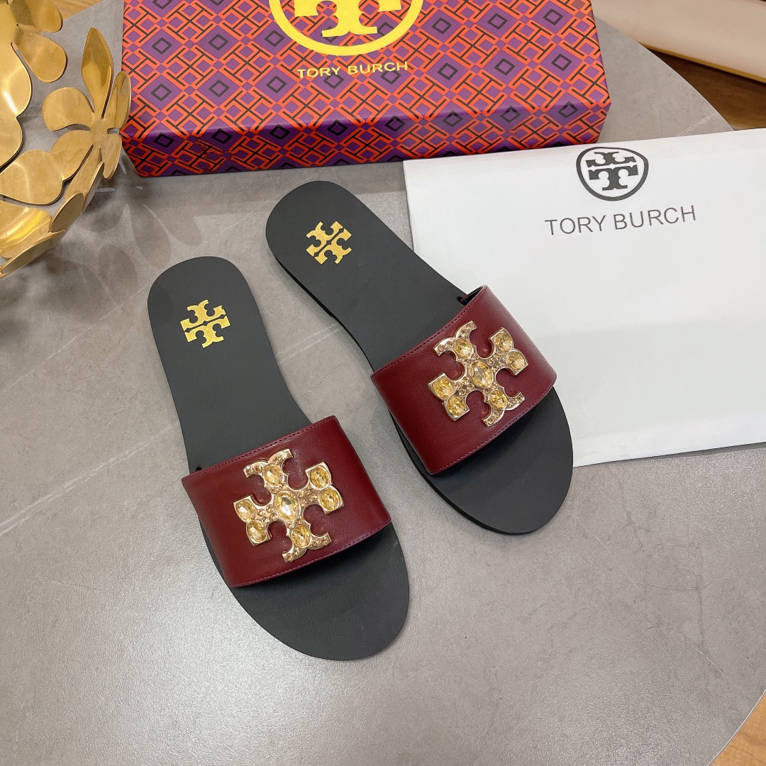 Tory Burch Sandals: Stylish and Comfortable Summer Footwear at $375 - 图片 2