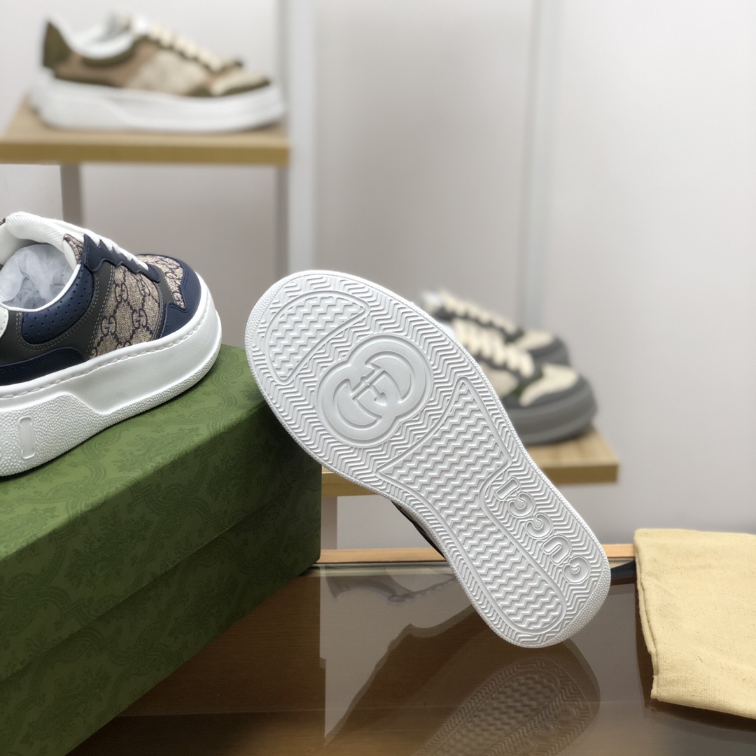 GUCCI古驰 采用牛皮材质GG印花帆布情侣款运动鞋