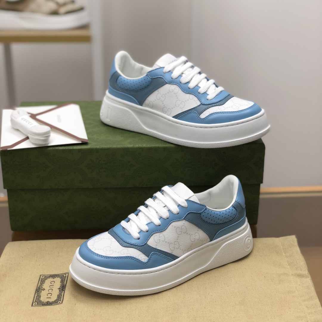GUCCI古驰 采用牛皮材质GG印花帆布情侣款运动鞋
