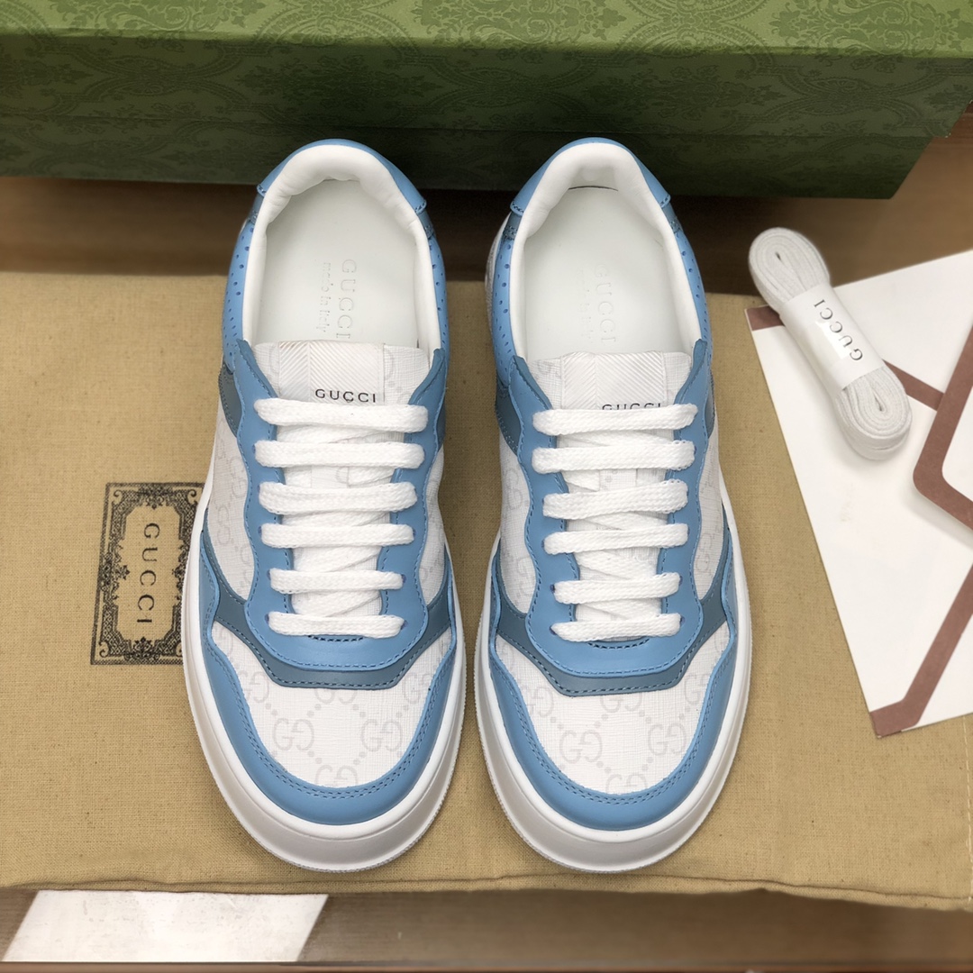 GUCCI古驰 采用牛皮材质GG印花帆布情侣款运动鞋