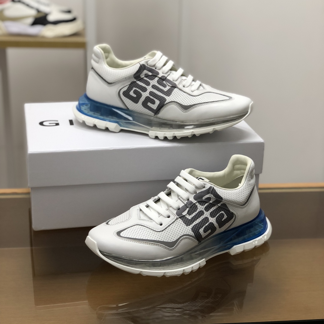 Givenchy/纪梵希   采用白色镂空皮革材质LOGO刺绣男士低帮慢跑运动鞋
