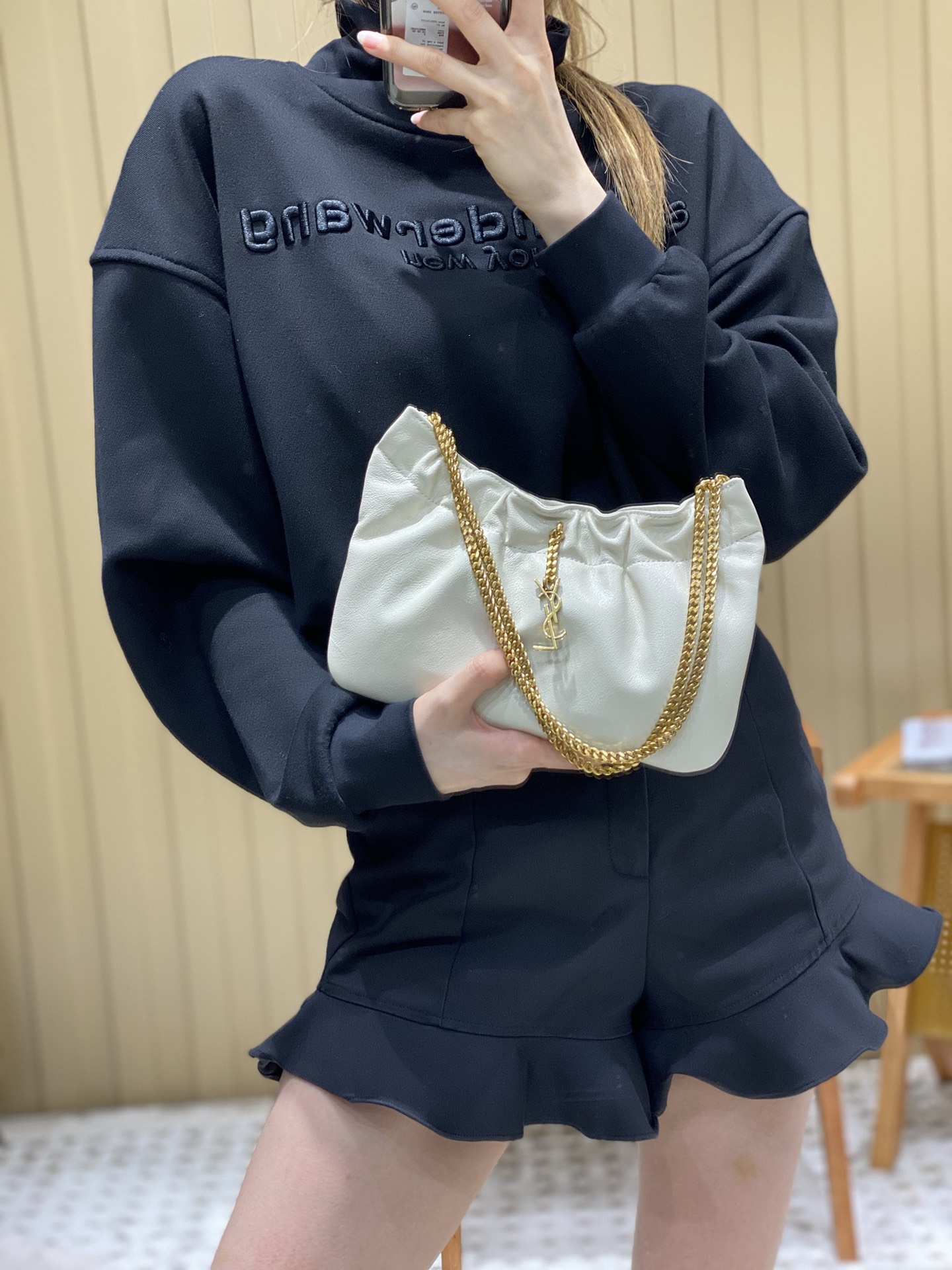 Saint laurent Ysl 专柜新款云朵型腋下链条包 681632白色金扣