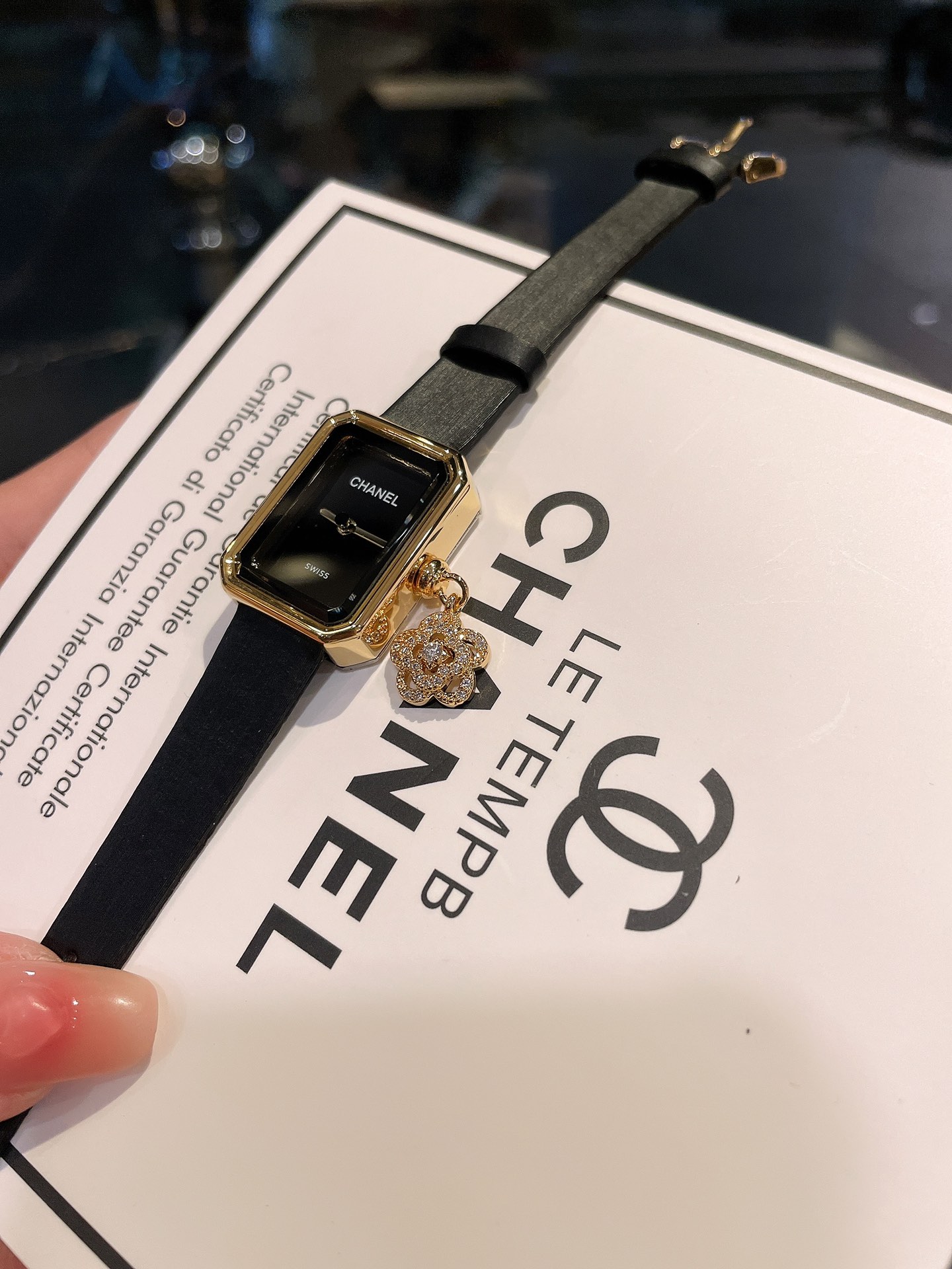 Chanel Premiere Mini yellow gold case, black dial, black leather strap 19.7mm Women's Quartz