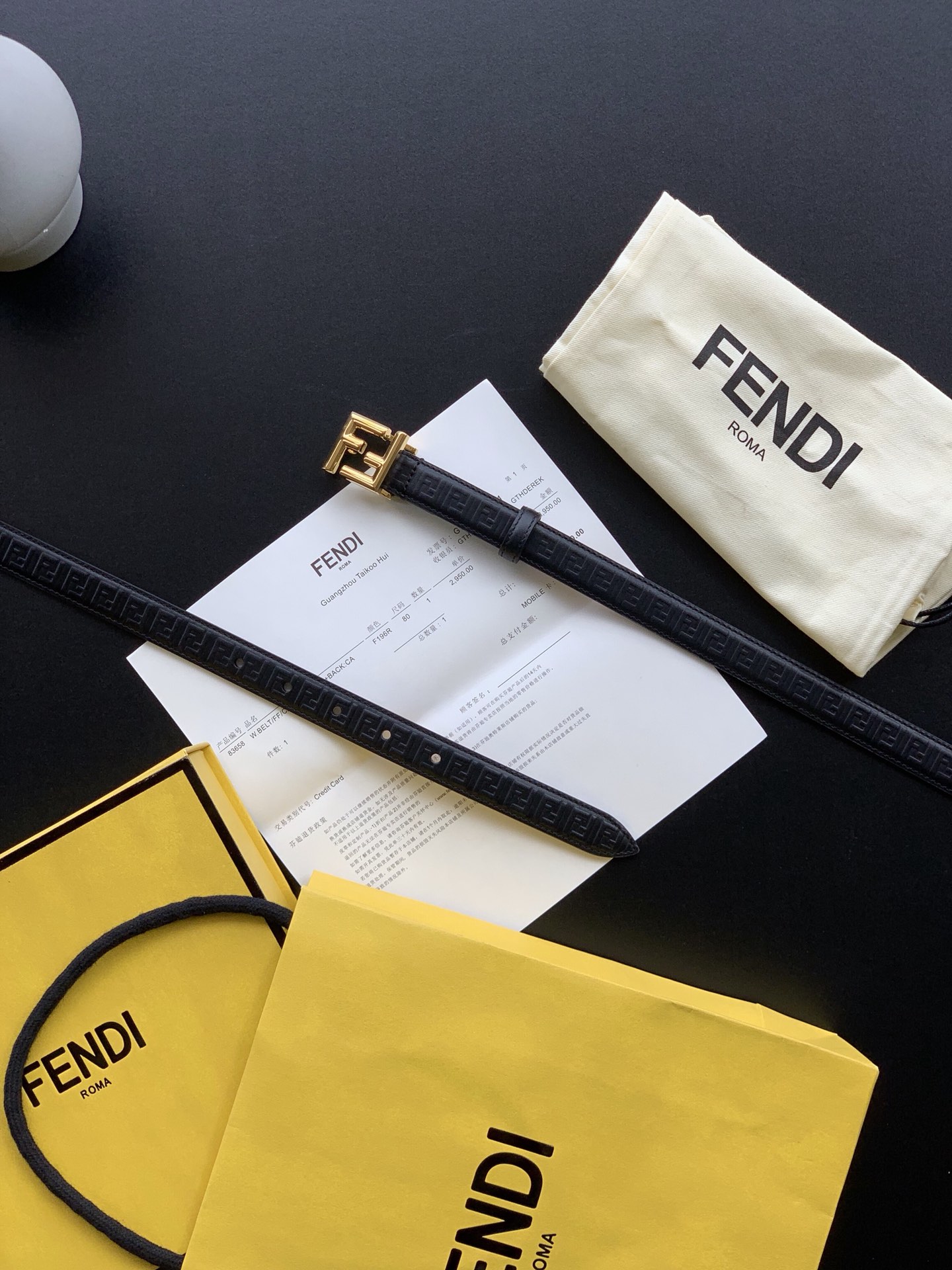 Fendi 五金做工精细 线条流畅 表面光滑 𝐙𝐏电镀工艺 香港通关【𝐇𝐀𝐀𝐒】 进口皮料