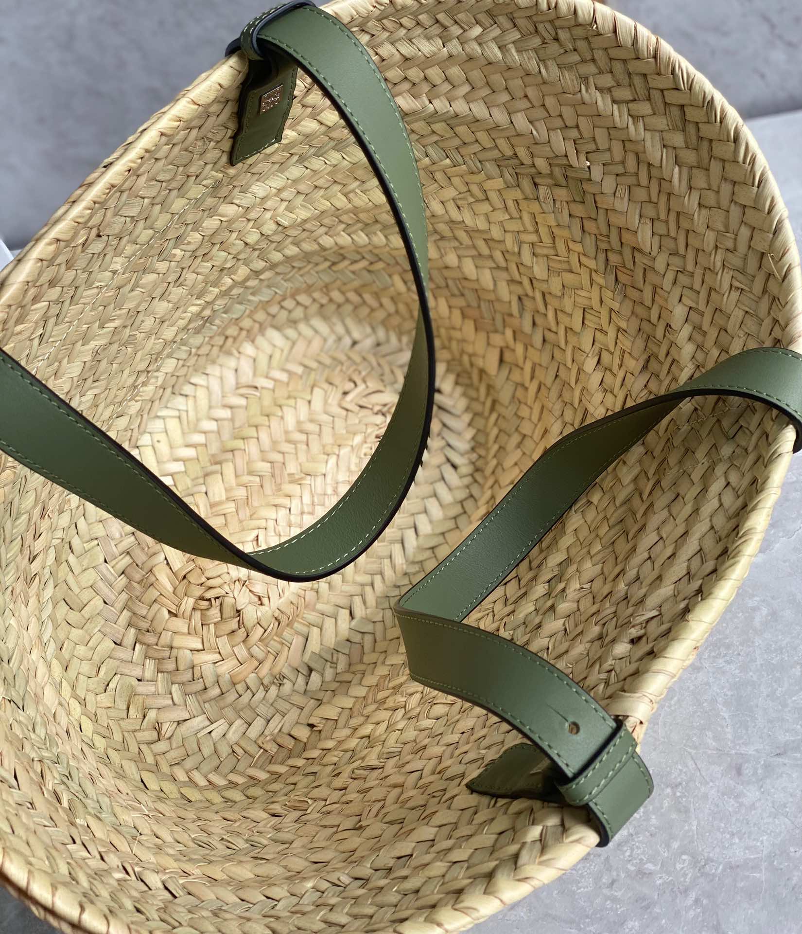 LOEWE 草编包 菜篮子 0321中号绿色