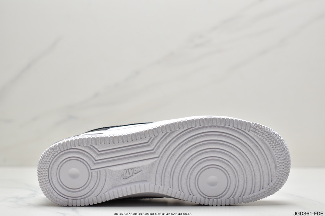 180  耐克Nike Air Force 1’07 Low 皮革白黑熊猫 空军一号AQ4134-100