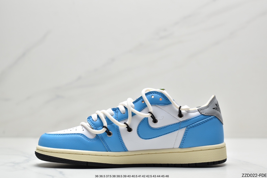 250  Jordan Brand 明显主推鞋款改为了更加适合夏天的 Air Jordan 1 Low OG DM7837