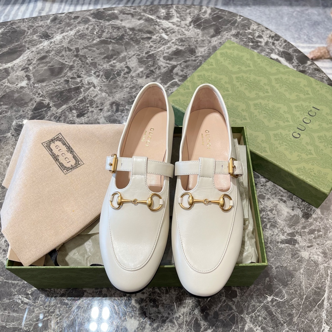 GUCCI 马衔扣 玛丽珍鞋 白色 皮革