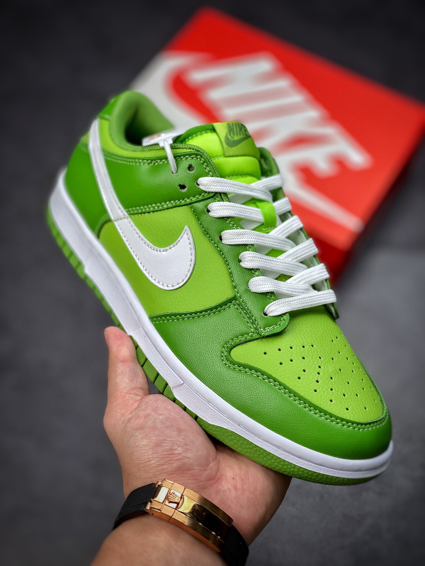 220 Nike Dunk SB Low 艳绿 实拍首发DJ6188-300