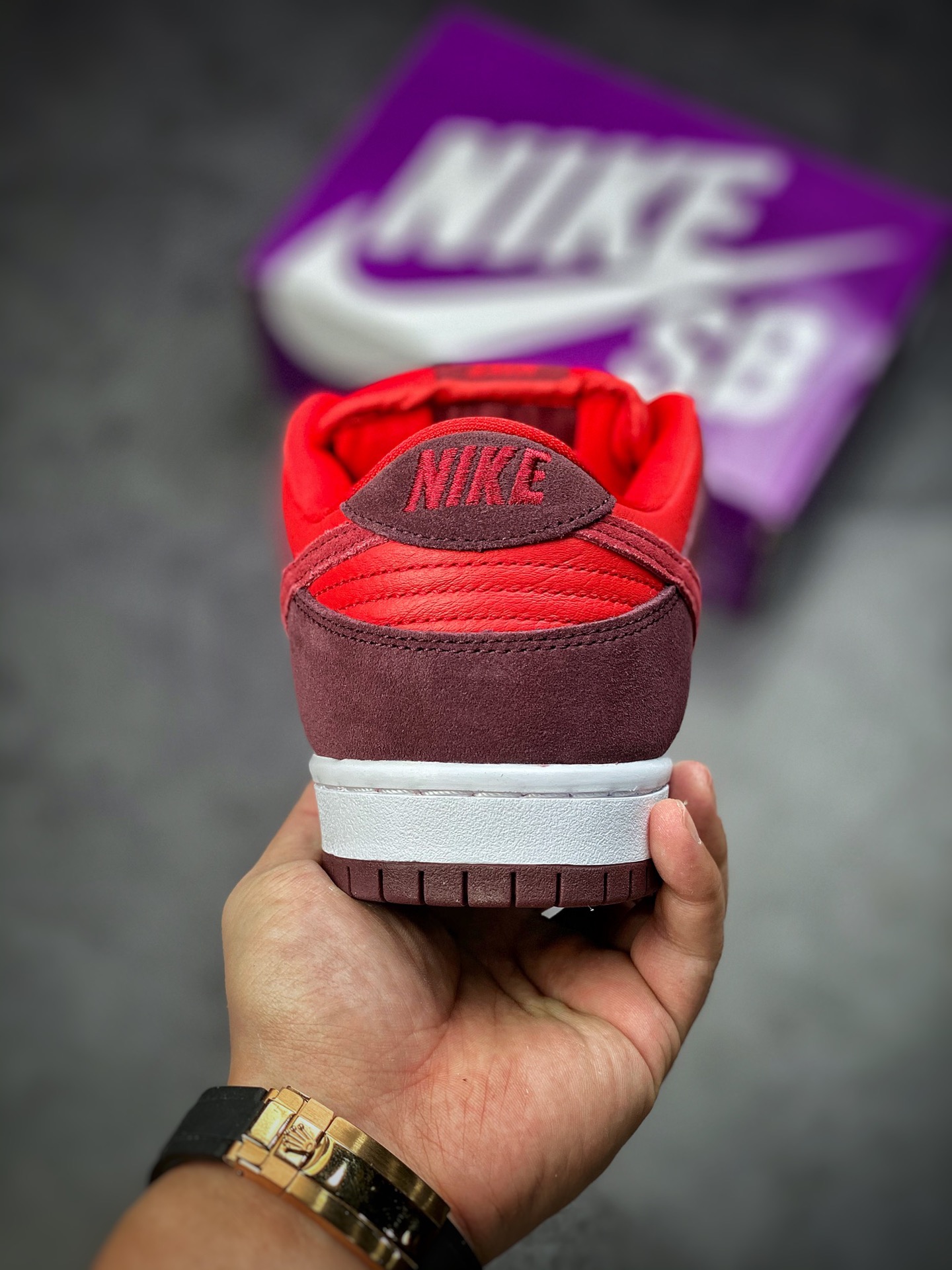260 Nike SB Dunk Low ”Cherry” 樱桃 近日 Nike 一款名为”樱桃” DM0807-600