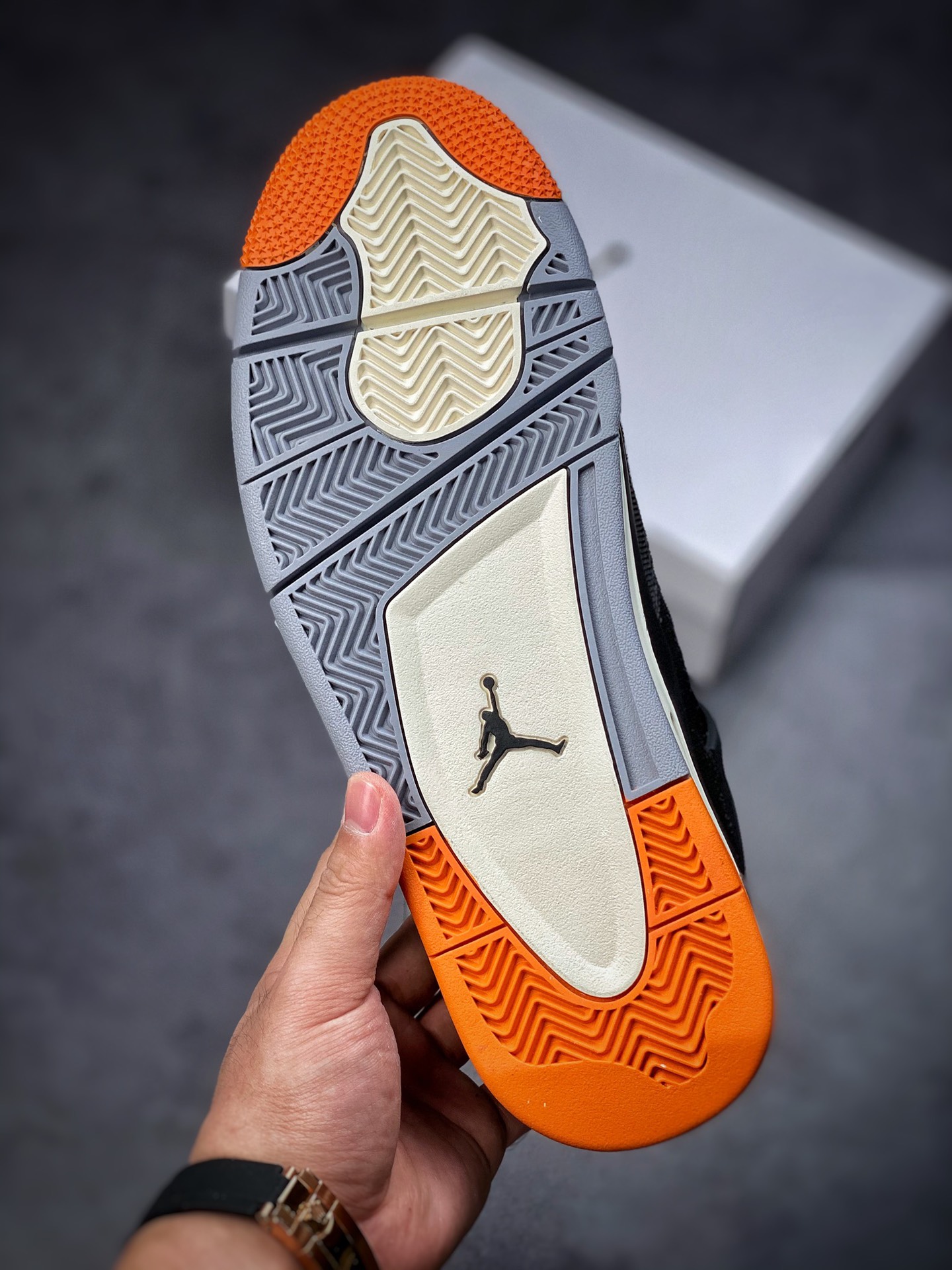 380 #纯原Air Jordan AJ4 Retro 黑橙海星橙 CW7183-100