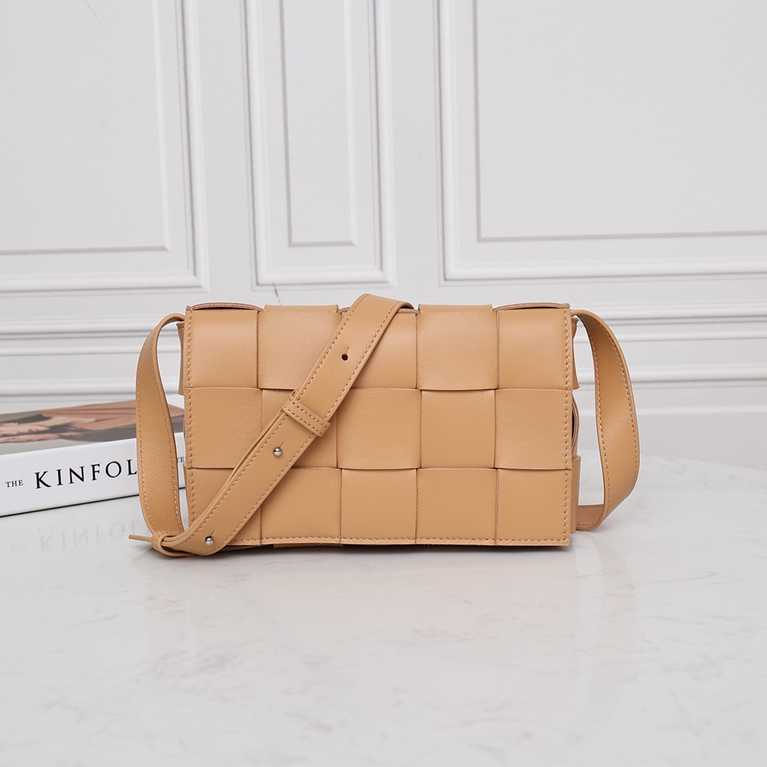 Bottega Veneta Lambskin Woven Cassette Bag Shoulder Crossbody