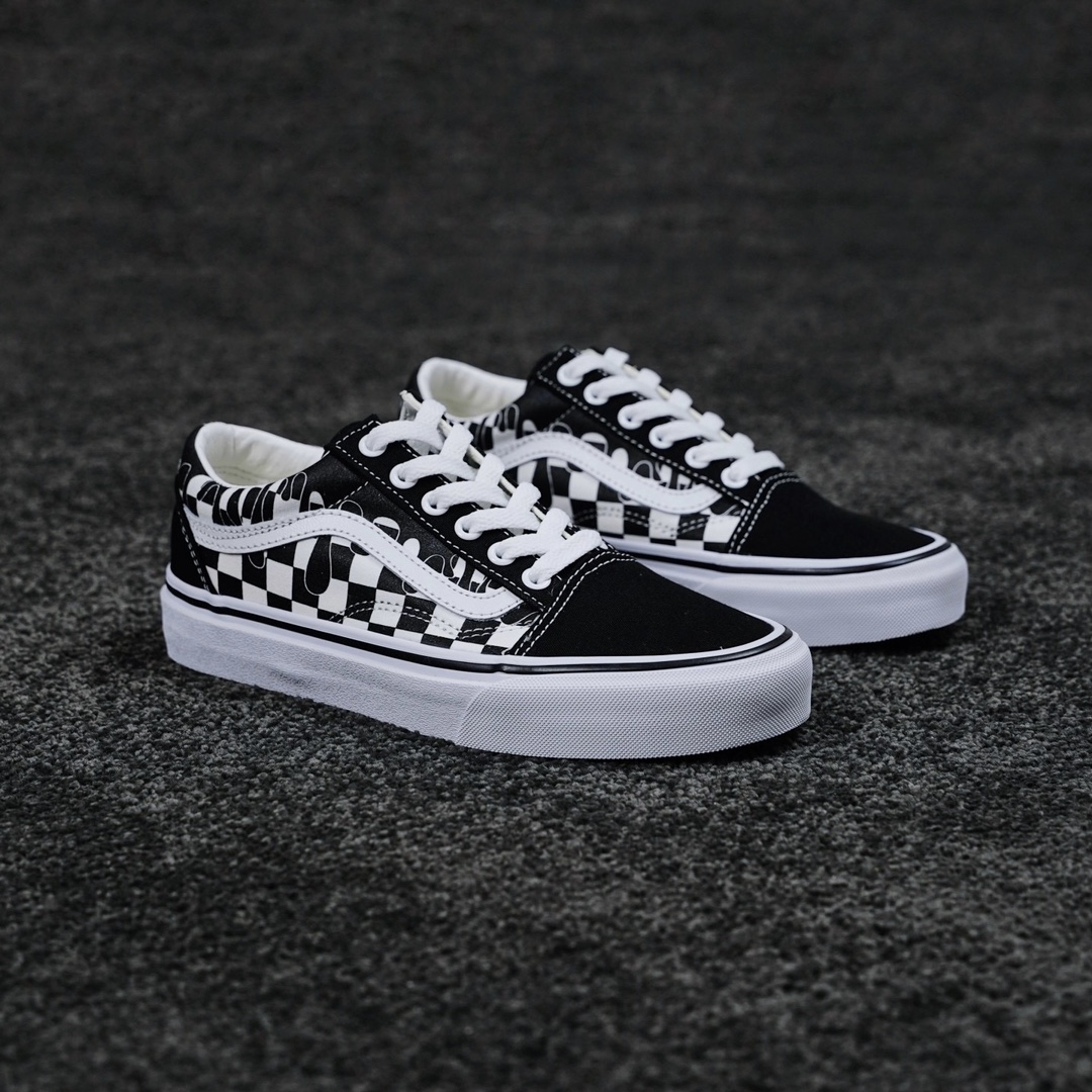 G0 小红书热门款全网寻找这款神仙配色Vans Old Skool 黑白涂鸦印花让整双鞋颜值爆了 回头率超高 上脚超显干净 又酷又飒 气质upupup