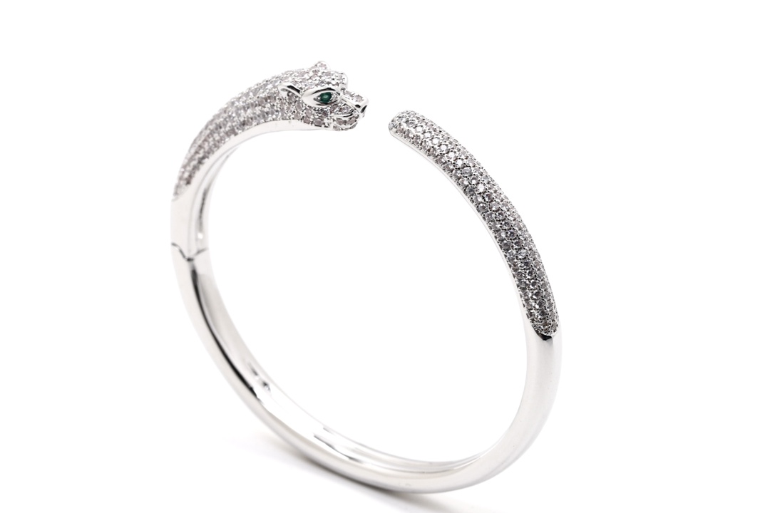 Cartier Cartier 高级珠宝系列 CNC手镶钻卡地亚细版半钻豹子手镯 均码17 超厚实 超霸气豹