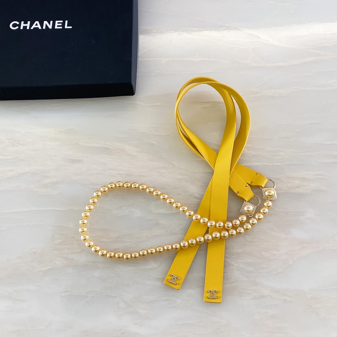 -chanel💥小羊皮 琉璃珍珠与金色金属黑 与珍珠白  *cc字母logo与正品一致. 纹理细腻*