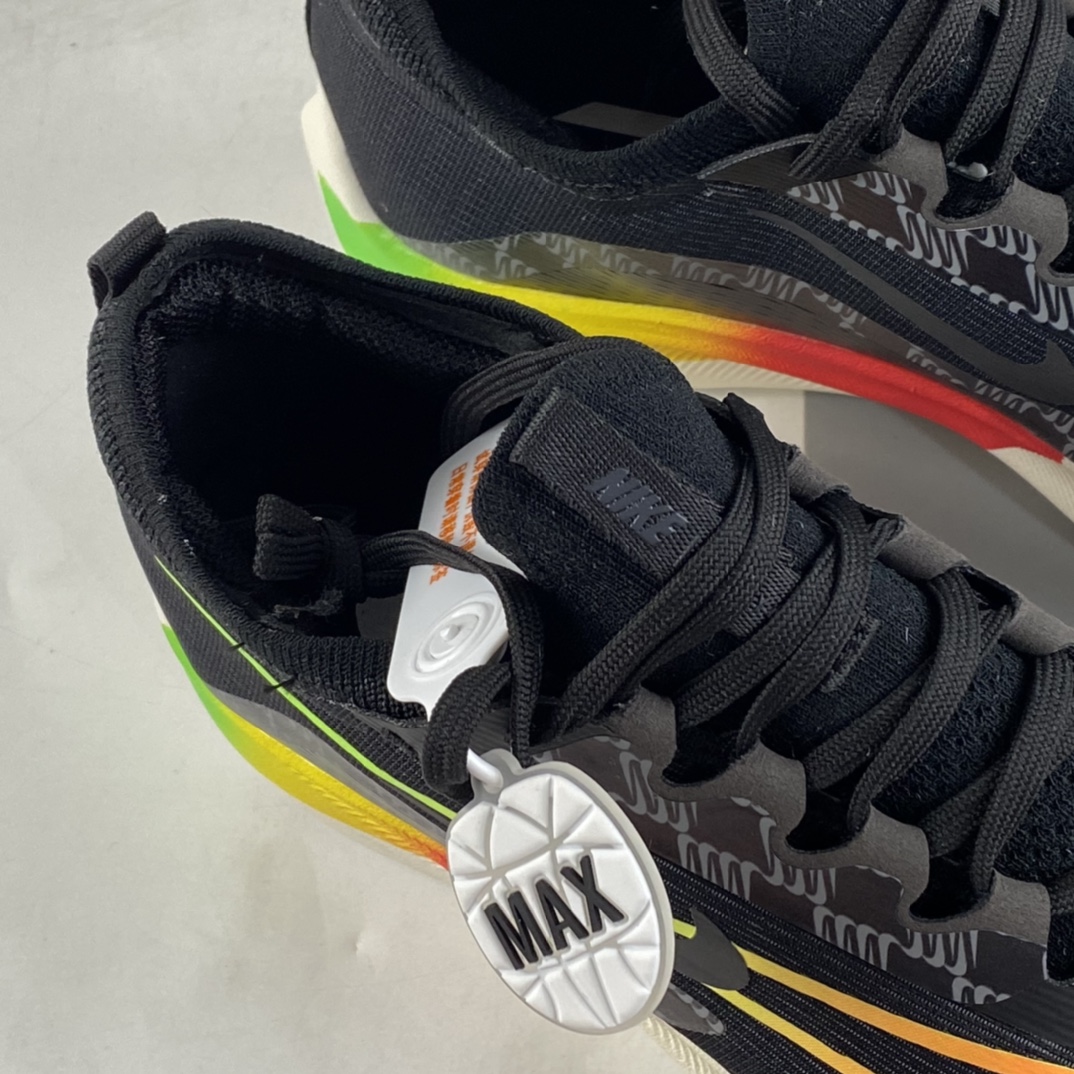 P260 Nike Zoom Fly 4 耐克男子超弹碳板跑步鞋 DQ4993-010