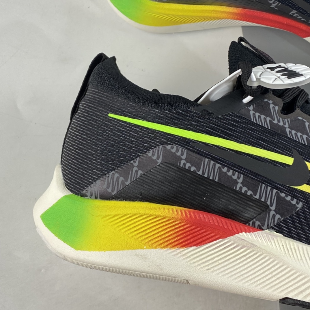 P260 Nike Zoom Fly 4 耐克男子超弹碳板跑步鞋 DQ4993-010
