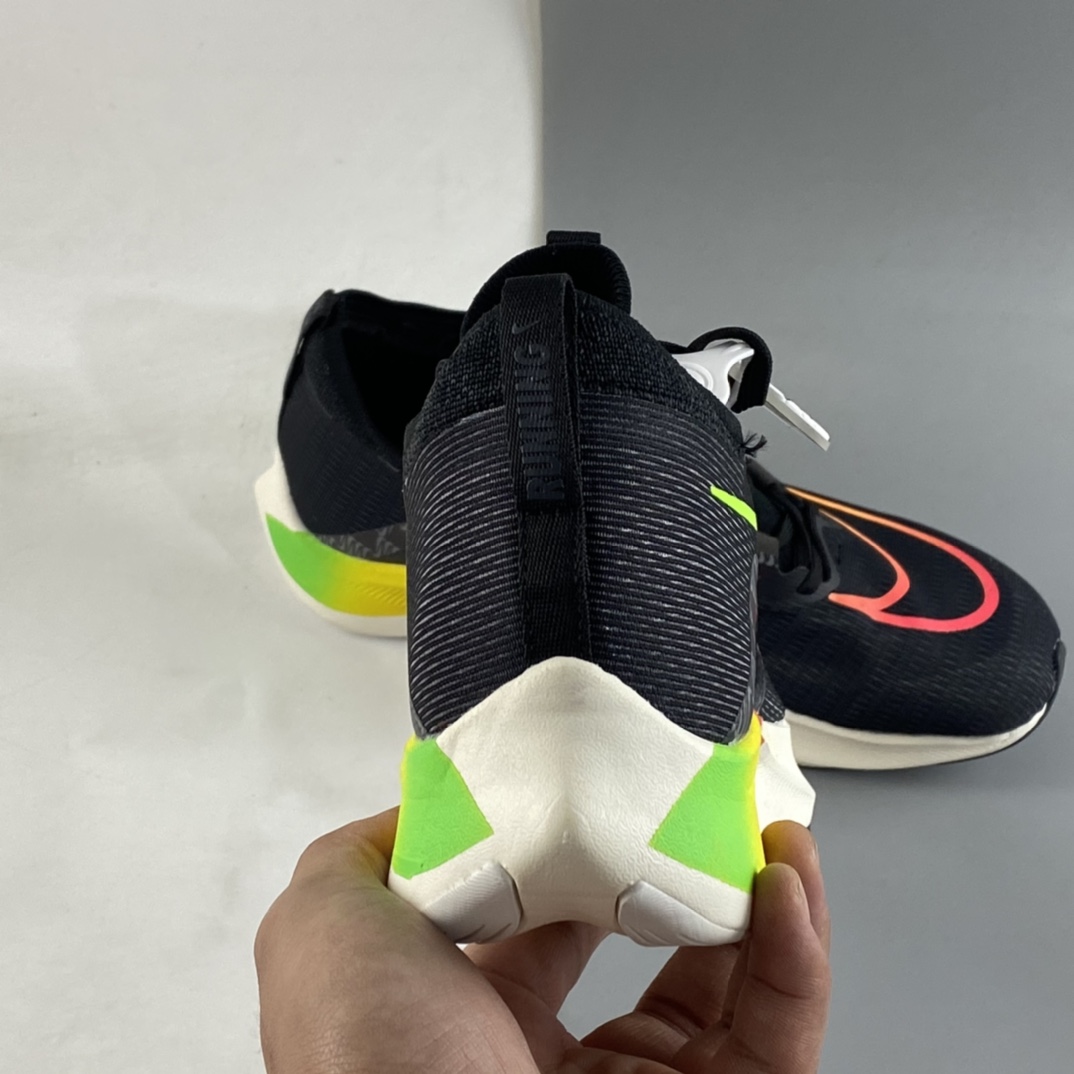 P260 Nike Zoom Fly 4 耐克男子超弹碳板跑步鞋 DQ4993-010