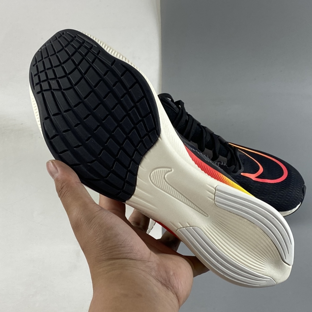 P260 Nike Zoom Fly 4 耐克男子超弹碳板跑步鞋 DQ4993-010