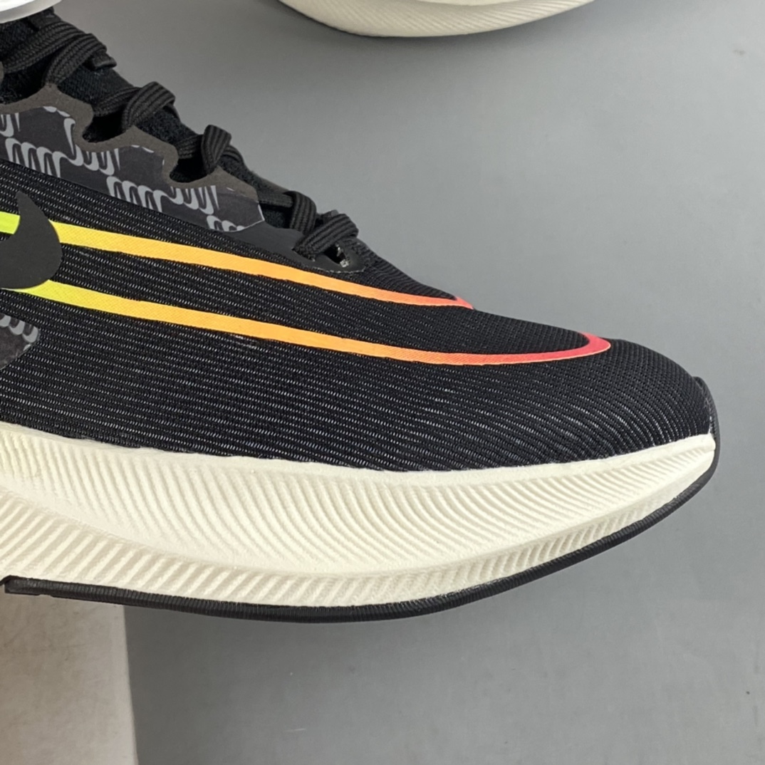 P260 Nike Zoom Fly 4 耐克男子超弹碳板跑步鞋 DQ4993-010
