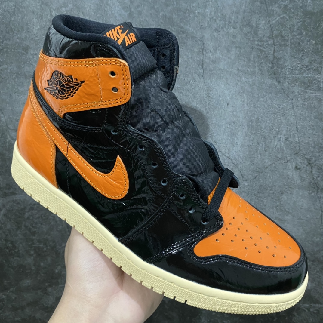 图片[4]-莞产纯原版本AJ1 猪油扣碎 全码补齐 全市场除了ljr版本外 最牛逼的版本 原厂皮料 正确鞋型 真心好的版本 价格合理 各位大佬零售高价此版本绰绰有余💪🏻 尺码：男码40.5-47.5 ，女码36-40齐全-选品中心