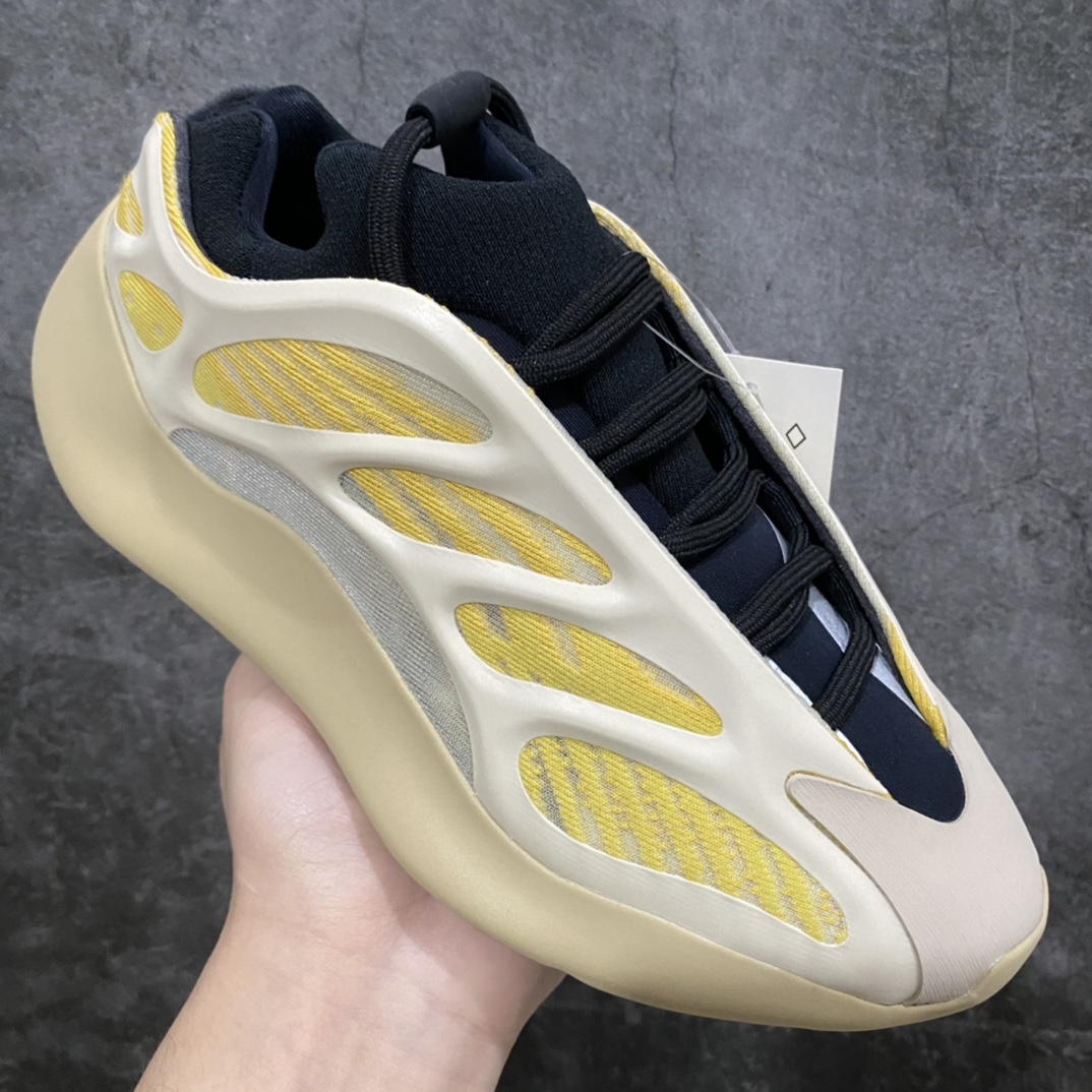 图片[4]-LW老汪版本Yeezy700v3红花籽G54853 随着G5的倒闭 其他版本陆续清货 老汪版的异形已经是目前市售最高版本了 实拍如下 不解释细节了，终端供货 尺码：36-47-选品中心