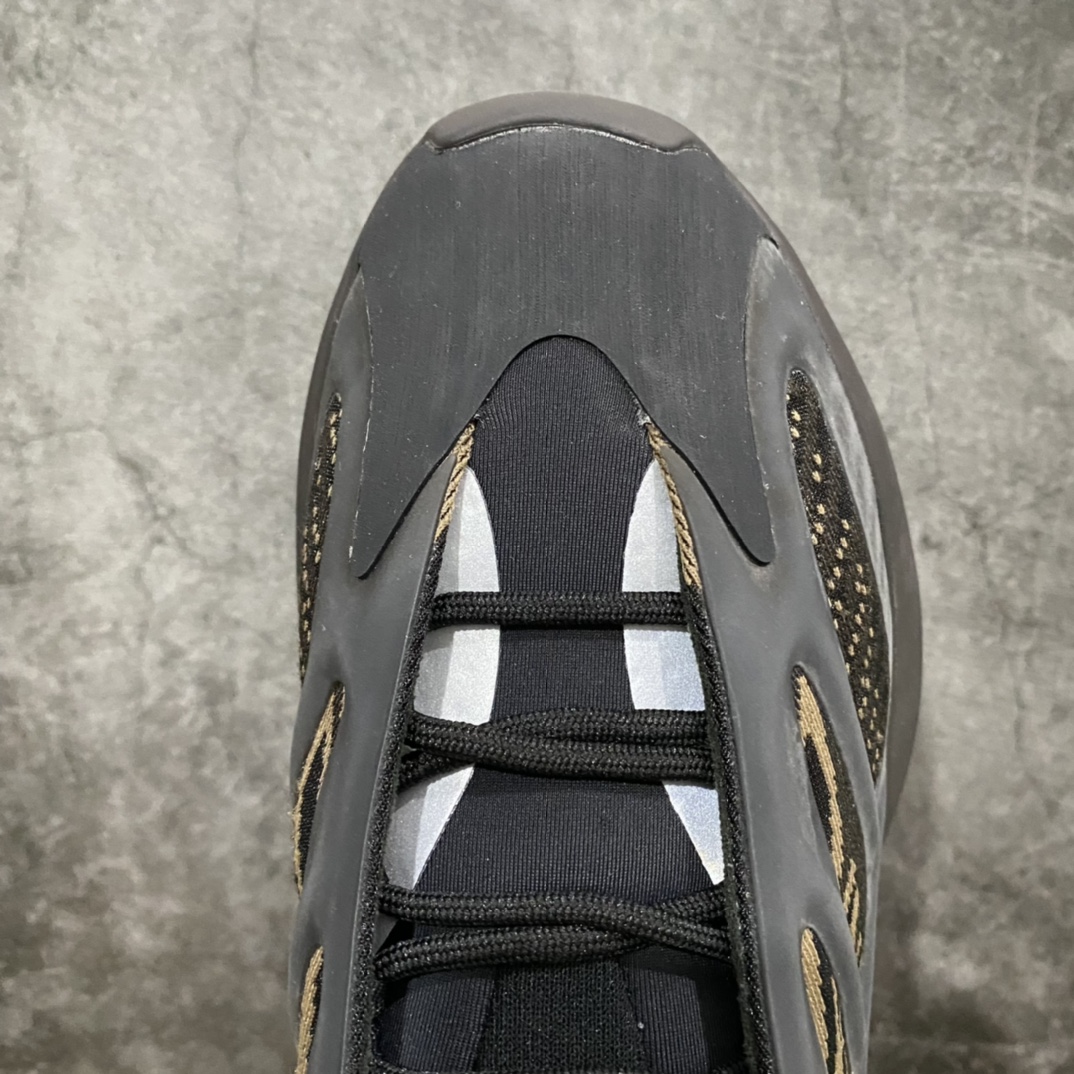 图片[5]-LW老汪版本Yeezy700v3黑铜GY0189 随着G5的倒闭 其他版本陆续清货 老汪版的异形已经是目前市售最高版本了 实拍如下 不解释细节了，终端供货 尺码：36-47-选品中心