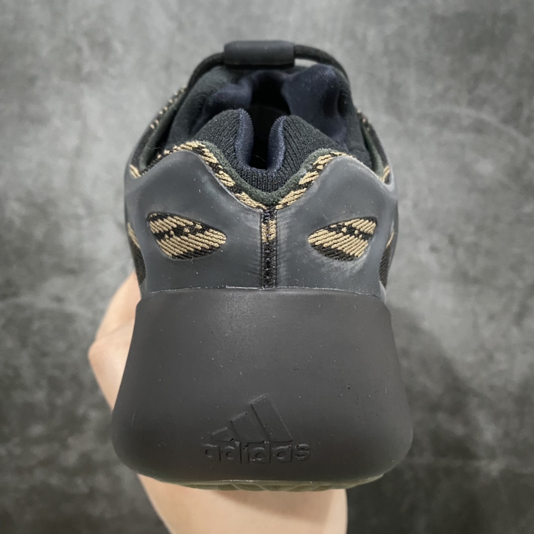 图片[4]-LW老汪版本Yeezy700v3黑铜GY0189 随着G5的倒闭 其他版本陆续清货 老汪版的异形已经是目前市售最高版本了 实拍如下 不解释细节了，终端供货 尺码：36-47-选品中心