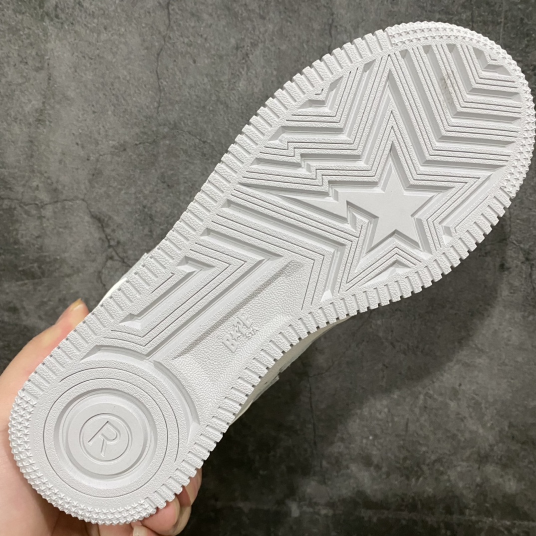 图片[8]-M版纯原 JJJJound x Bape Sta To Low 明星同款 联名款猿人头低帮运动休闲板鞋 市售最高版本 原鞋开发 匠心打造 开发时长超过半年 鞋面内里均采用市场最好的头层牛皮 原数据进口机台高频印压LOGO 中底嵌入Ortholite缓震材质 全套包装 包含猿人logo定制防尘袋 定制迷彩鞋垫一副 尺码：36 38 40 41 42 42.5 43 44 45-选品中心