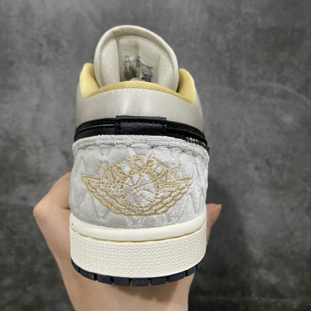 图片[4]-K版纯原 Air Jordan AJ1 Low 低帮系列 黑灰绸缎 DV1762-001 全新流水线出品 DT版本唯一平替选择 市场第二梯队最强版 全部原鞋开发 原楦原纸板开发 全鞋电脑针车 原厂内置全掌气垫 原盒内在原标 唯一Zp原版鞋带绑法 免检产品 全新2022版型 全头层皮料 完美零毛边处理 原厂配置全掌气垫 价格定位良心 几十个配色陆续出货 尺码：36 36.5 37.5 38 38.5 39 40 40.5 41 42 42.5 43 44 44.5 45 46-选品中心