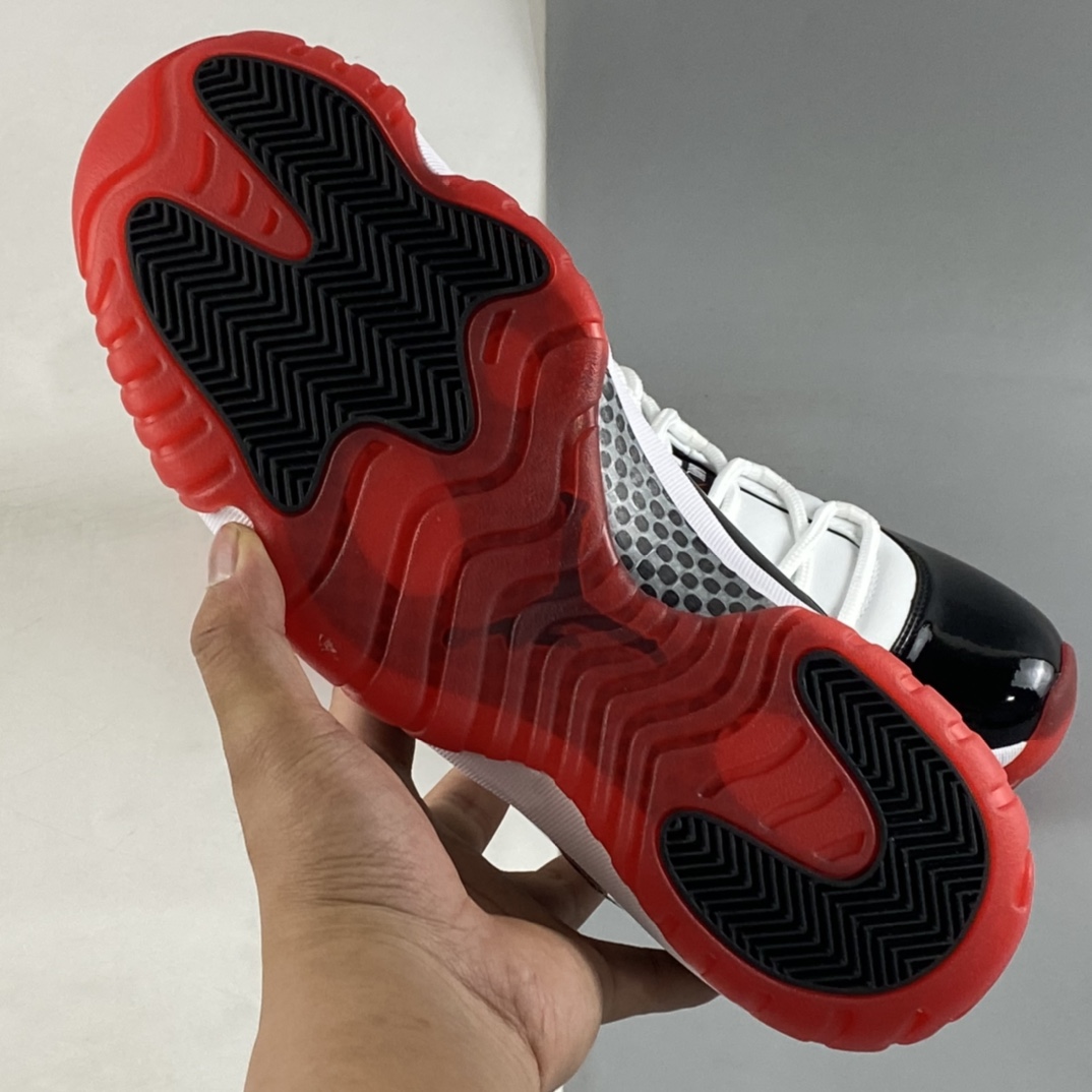 P320 Air Jordan 11 Retro Low AJ11 乔11低帮漆皮黑红 AV2187-160