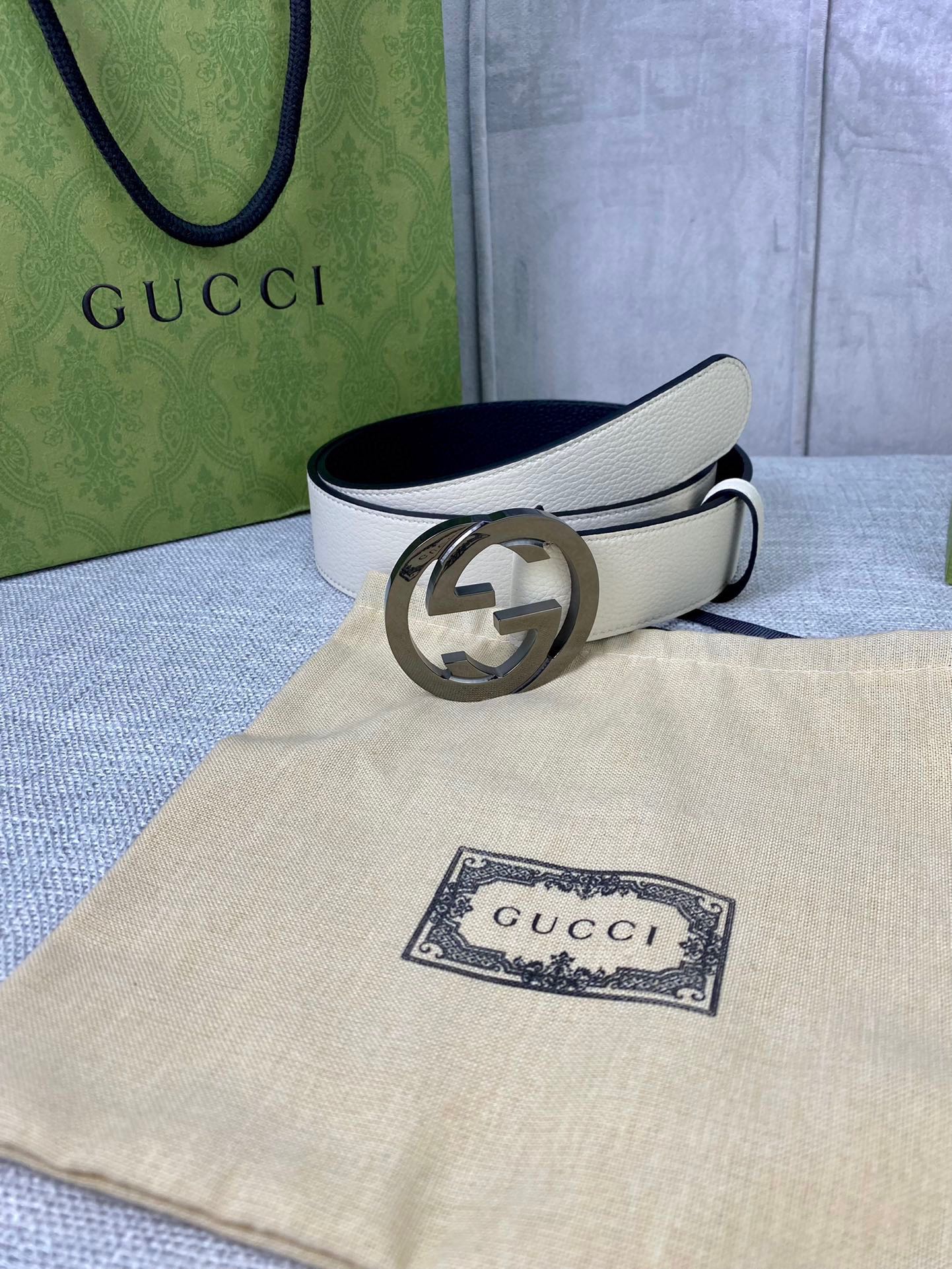 宽度3.8cm GG Marmont系列每一季都会推陈出新 双色头层牛皮腰带-Chinese UA Cheap High Quatity Brand Clothes Bags handbags Sneakers wholesale wholesaler seller from China Factory suppliers Fashion Clothing Shoes best Quality Beautiful Price 宽度3.8cm GG Marmont系列每一季都会推陈出新 双色头层牛皮腰带