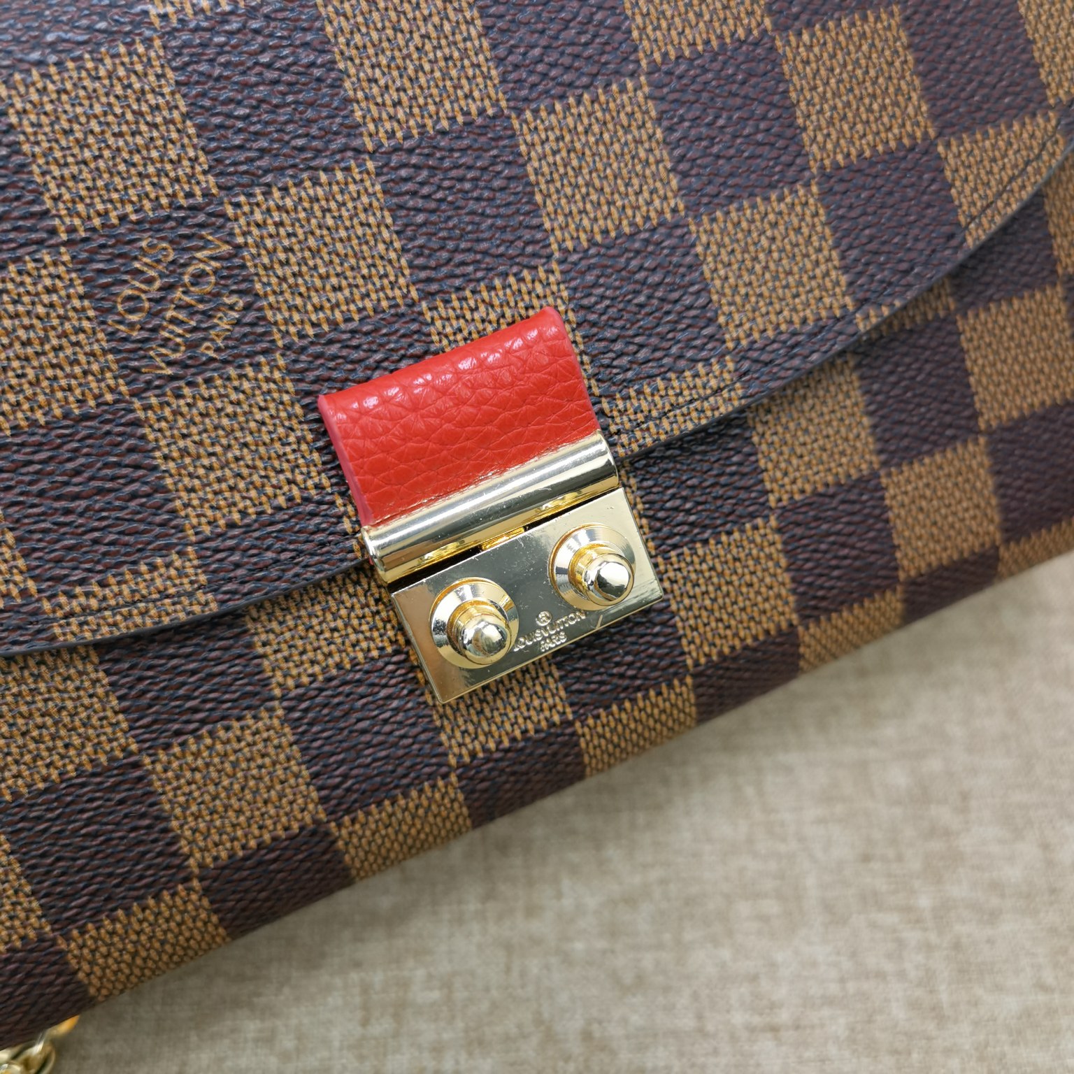 Damier Wallet - Size Display