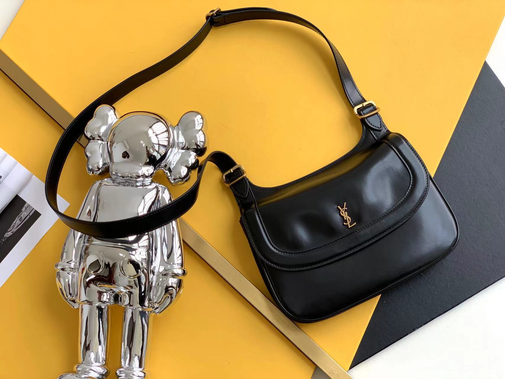 YSL CHARLIE Medium Smooth Leather Saddle Underarm Bag Accordion Bag Shoulder Bag
