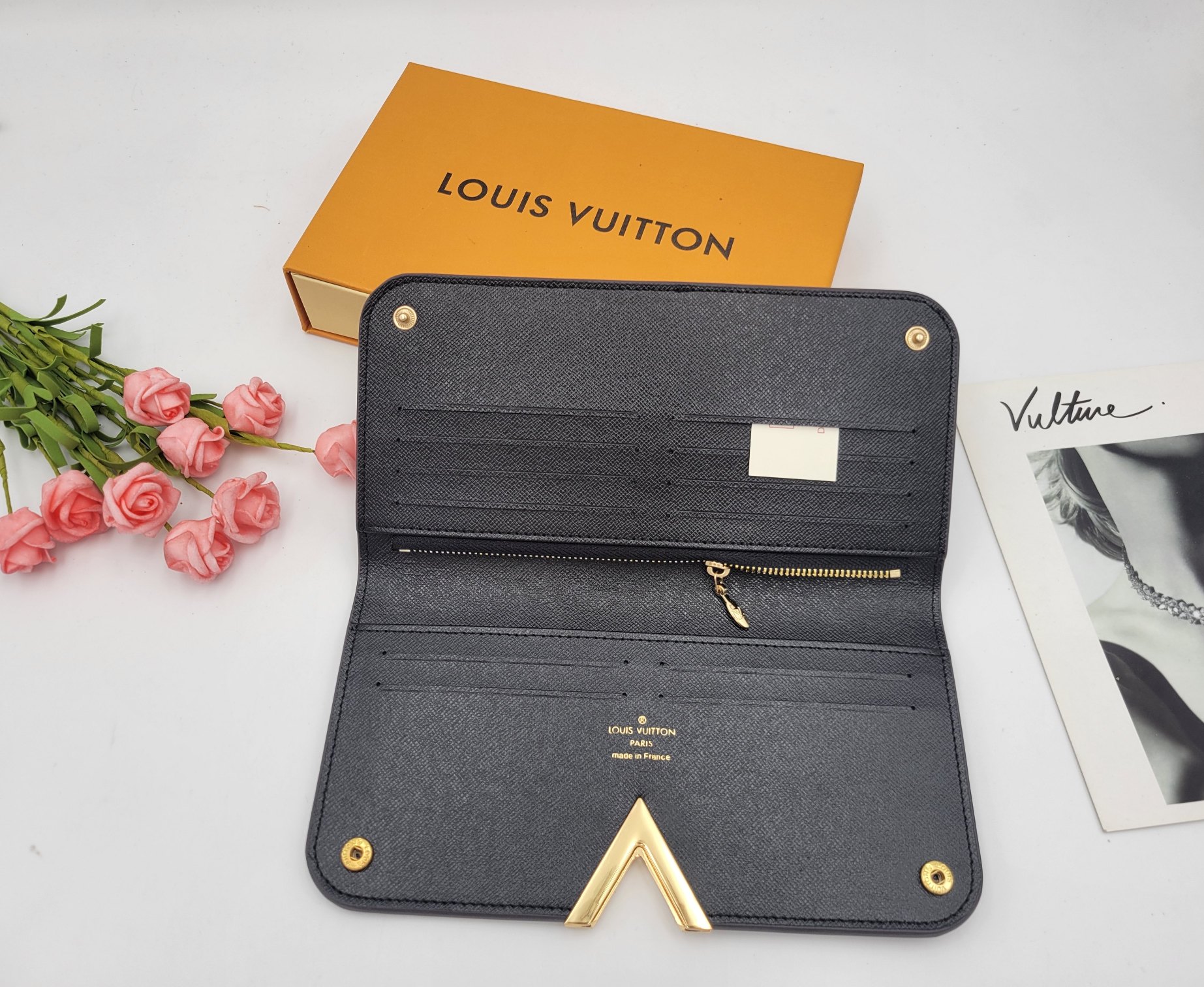 Leather wallet packaged for premium presentation