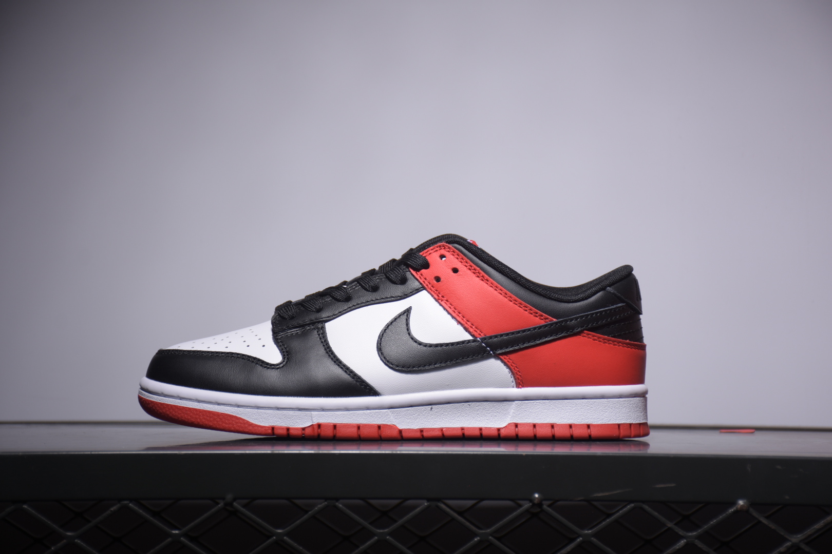 G0 纯原Nike SB Dunk LOW “Black\/Red”黑红脚趾 情侣款主