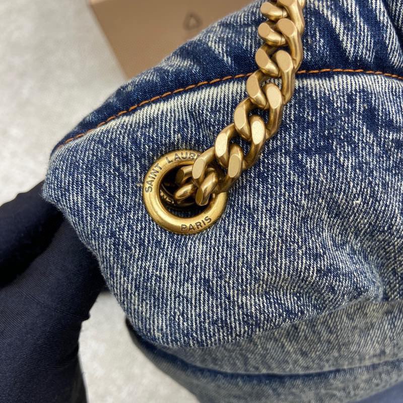 Saint Laurent 牛仔布搭配土黄磨砂肩带
