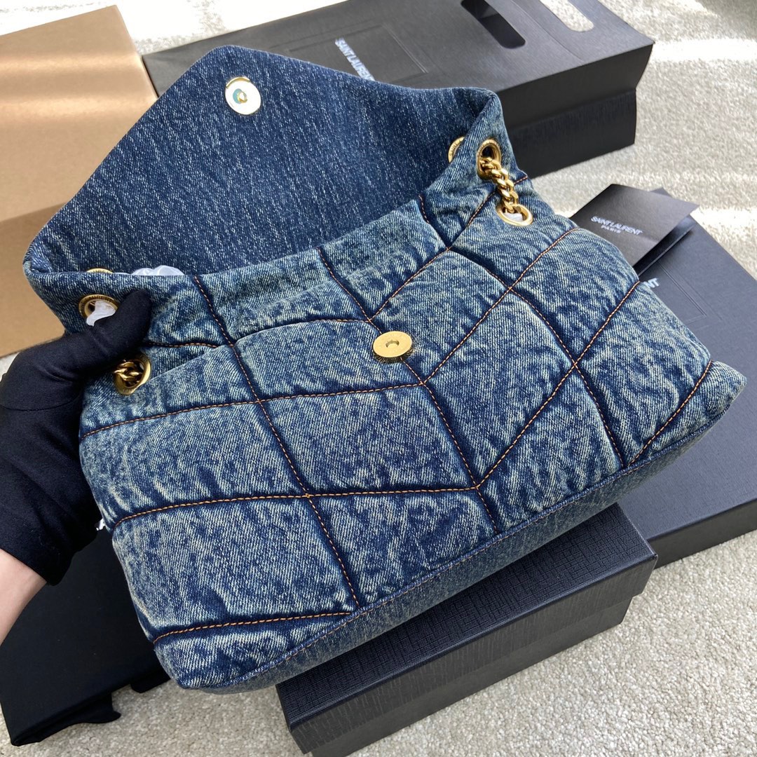 Saint Laurent 牛仔布搭配土黄磨砂肩带