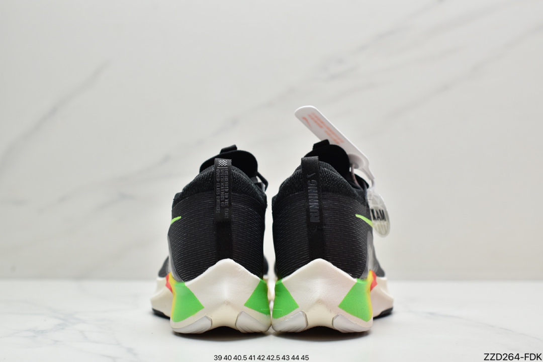 250 全掌型 Nike React 中底，塑就出众缓震和回弹性能泡绵轻盈耐穿DQ4993-010