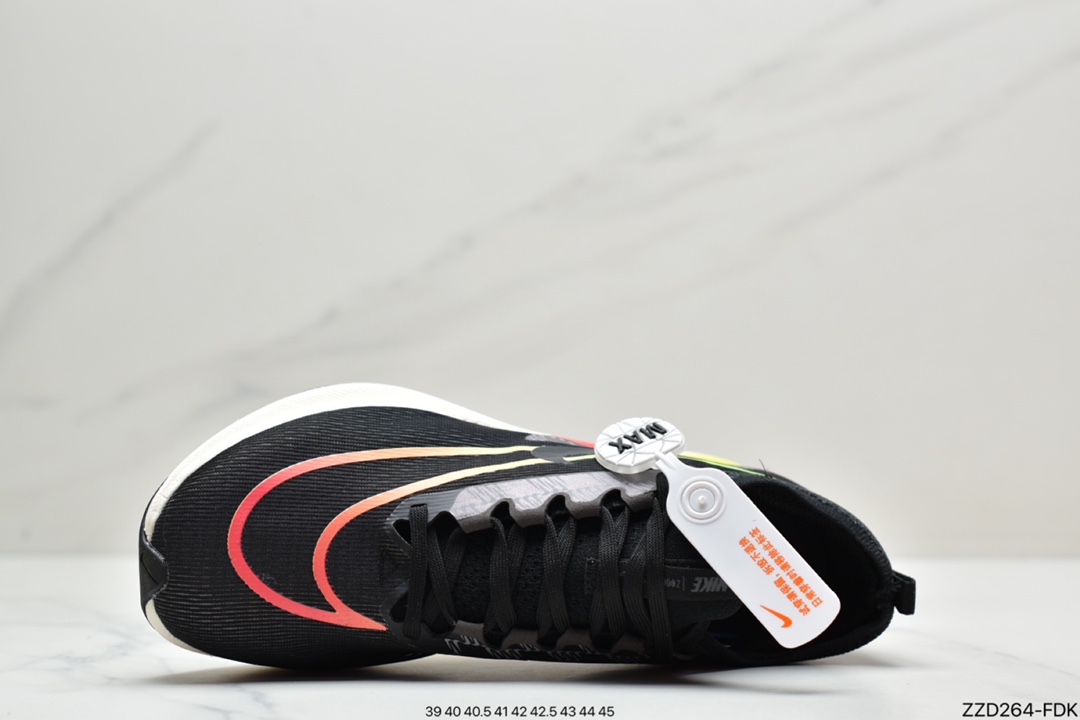 250 全掌型 Nike React 中底，塑就出众缓震和回弹性能泡绵轻盈耐穿DQ4993-010
