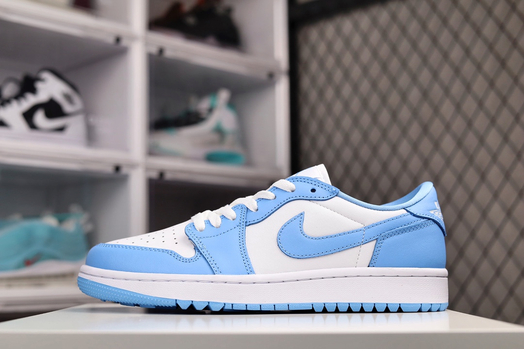 H0 公司级 Air Jordan 1 Low Golf 全新系列 蓝色这款Air Jordan 1 Low高尔夫版采用全白色滚花皮革鞋面，鞋舌、鞋垫和鞋跟上带有皮革 Swooshes 和同色系品牌标识。纯白色橡胶鞋底完善了设计×668YJJB
