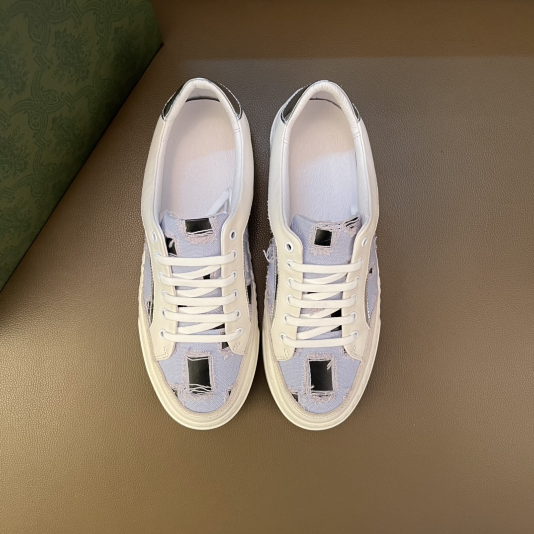 I5  高品质欧美大师设计简洁高档大气，专柜品质值得信赖，面料进口顶级牛皮 。😍 牛皮内里🐑 做工精细，专柜原版大底，上脚舒适百搭，潮男乐福专属定制，小 麦昆 Alexander McQueen  适合司机户外行车🚗 休闲鞋系列之首 男鞋