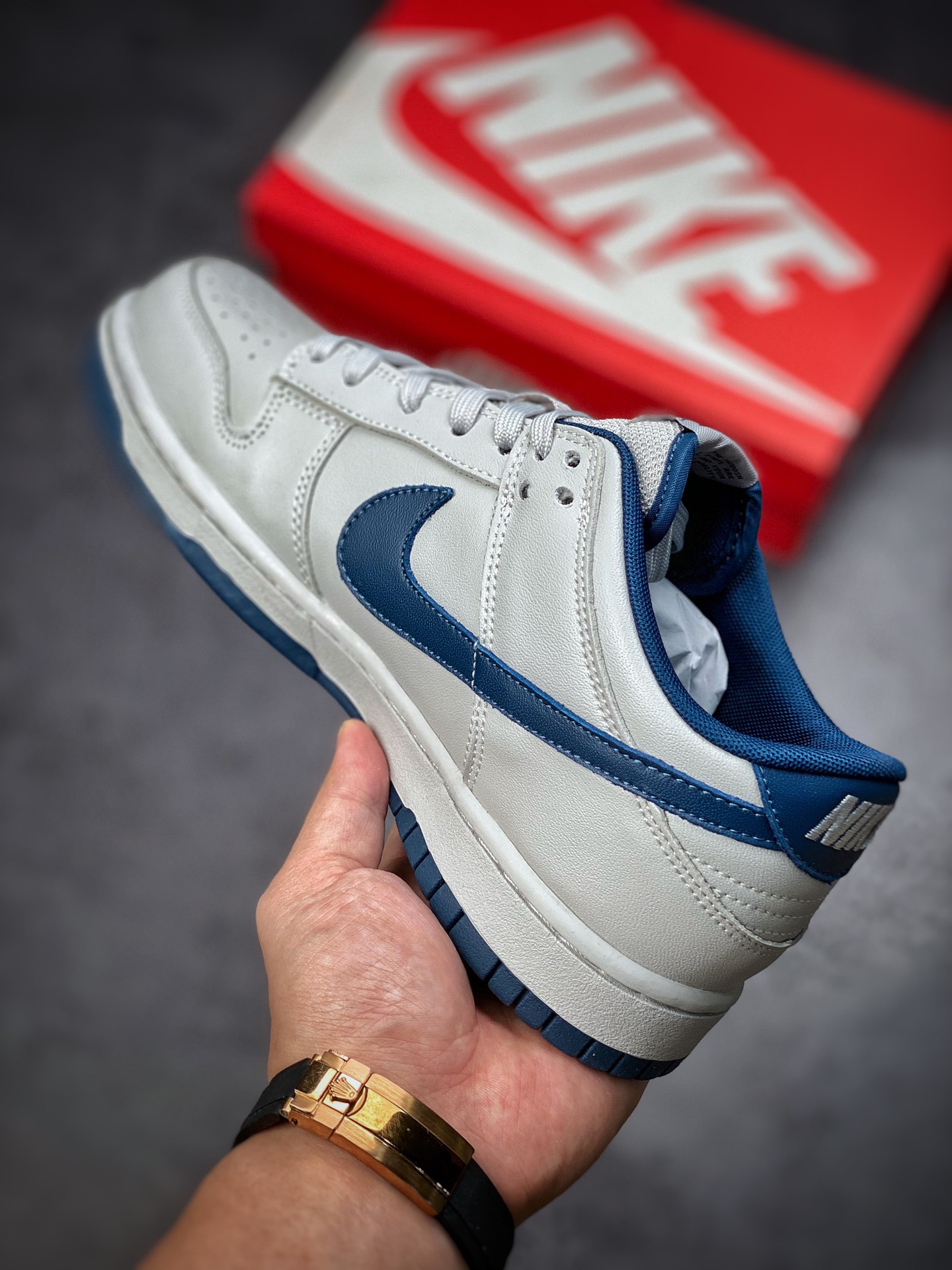 260 Nike Dunk SB Low 水泥灰蓝 诞生于2002年的Nike Dunk SB 316272-328