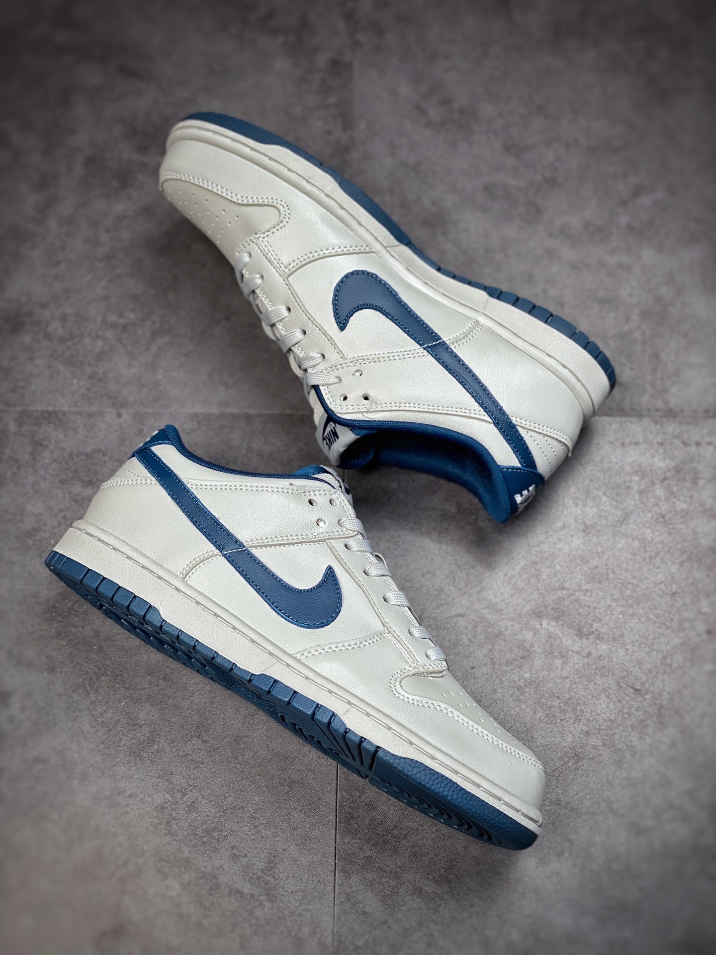 260 Nike Dunk SB Low 水泥灰蓝 诞生于2002年的Nike Dunk SB 316272-328